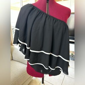 Off shoulder elegant women’s top